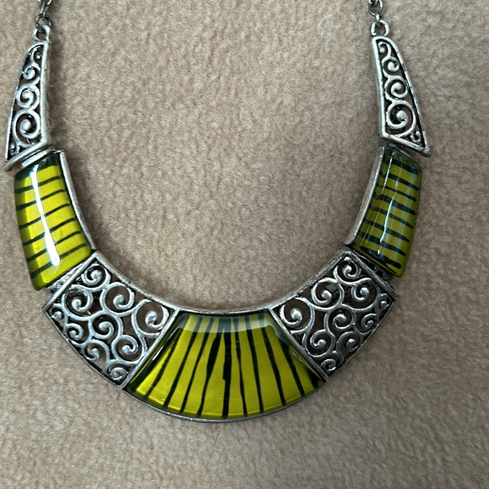 Necklace - Picture 2 of 4
